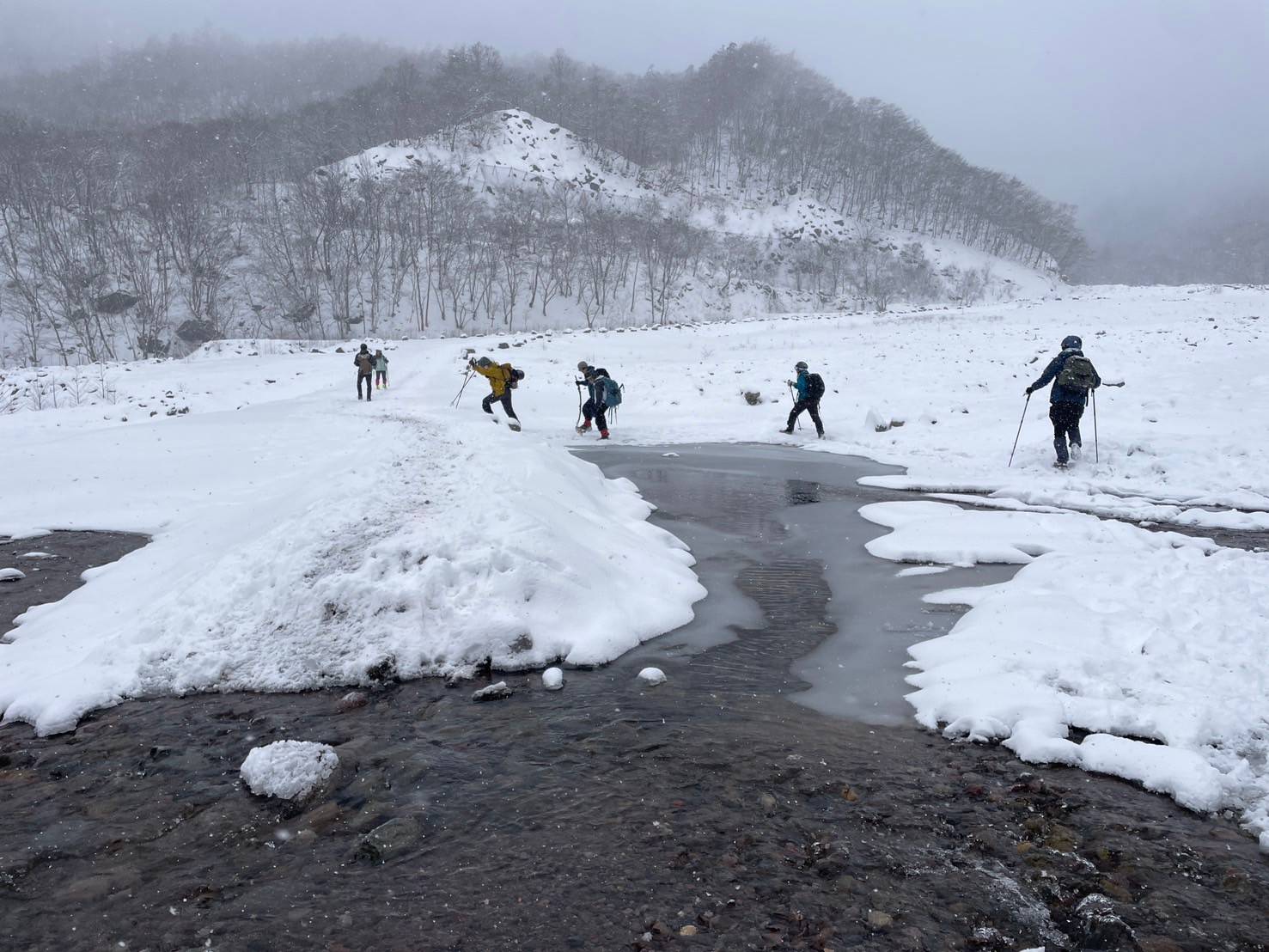 雲竜渓谷 氷瀑トレッキング