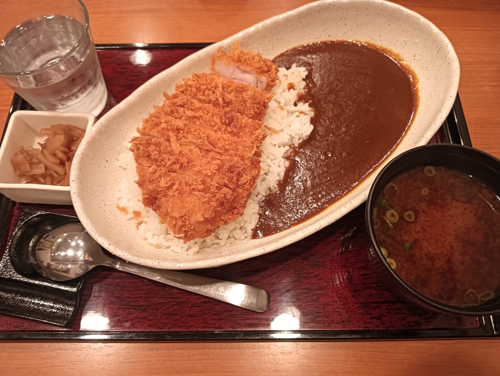 福島駅でカレー