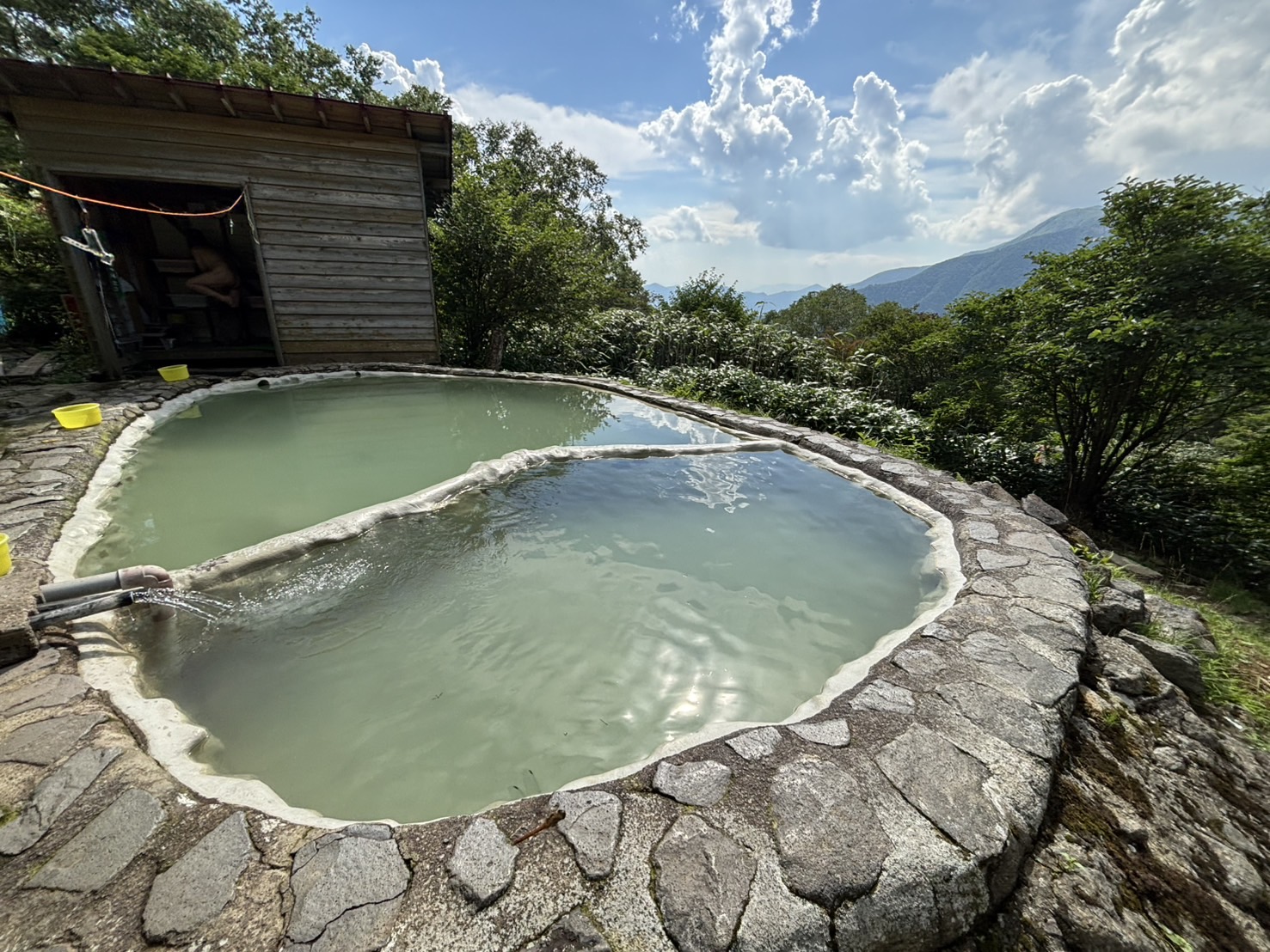テント泊で三斗小屋温泉